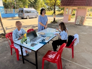 เทศบาลตำบลตาดทอง ลงพื้นที่ออกบริการจัดเก็บภาษีที่ดินและสิ่งปลูกสร้าง จัดเก็บค่าธรรมเนียมขยะมูล เพื่ออำนวยความสะดวกให้แก่ประชาชนในพื้นที่ตำบลตาดทอง อำเภอเมืองยโสธร จังหวัดยโสธร