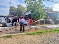 กองสาธารณสุขและสิ่งแวดล้อม ร่วมกับ งานป้องกันฯ สำนักปลัด เทศบาลตำบลตาดทอง ทำความสะอาดบริเวณคลองน้ำ และล้างตลาดสดเทศบาลตำบลตาดทอง ตำบลตาดทอง อำเภอเมืองยโสธร จังหวัดยโสธร
