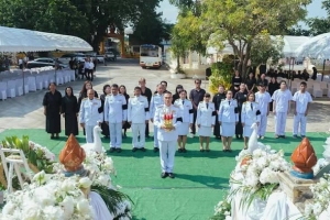 เทศบาลตำบลตาดทอง เข้าร่วมพิธีพระราชทานเพลิงศพ ร.ต.อ.ลำพูน หาไชย ณ วัดโพธิ์ศรีมงคล บ้านตาดทอง หมู่ที่ 1 ตำบลตาดทอง อำเภอเมืองยโสธร จังหวัดยโสธร