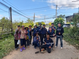 เทศบาลตำบลตาดทอง ลงพื้นที่ทำกิจกรรมจิตอาสาตัดแต่งกิ่งไม้ และทำความสะอาดในพื้นที่ตำบลตาดทอง อำเภอเมืองยโสธร จังหวัดยโสธร